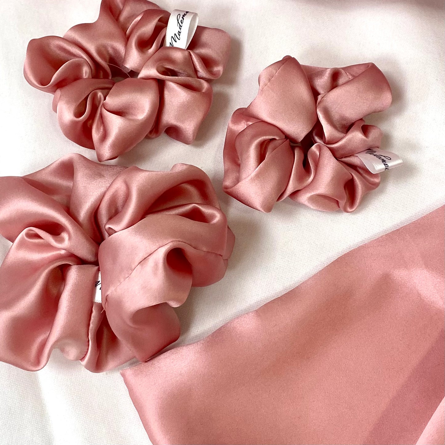 MAISON COLINE -Silk scrunchie